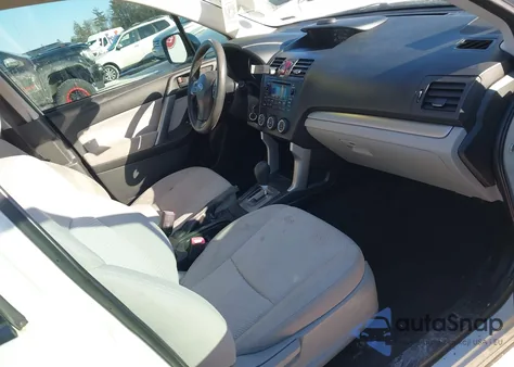 2015 Subaru Forester 2.5I z USA, uszkodzony, nr VIN JF2SJAAC9FH461830